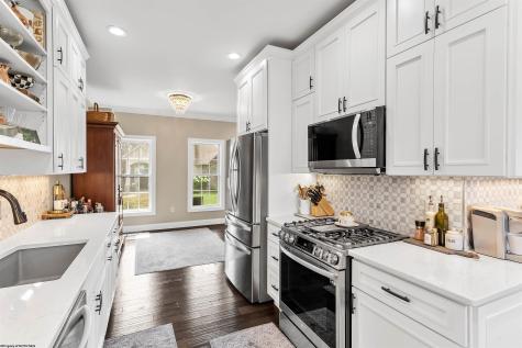 1004 Summit Drive Morgantown WV 26508