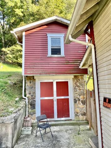 684 Locust Avenue Weston WV 26452