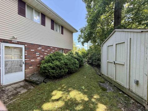139 Golf Drive Fairmont WV 26554