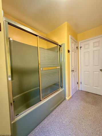 139 Golf Drive Fairmont WV 26554