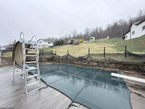 127 Bridge Street Monongah WV 26554