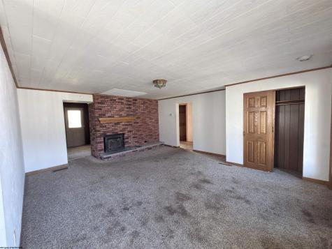 127 Bridge Street Monongah WV 26554