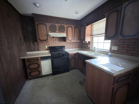 127 Bridge Street Monongah WV 26554