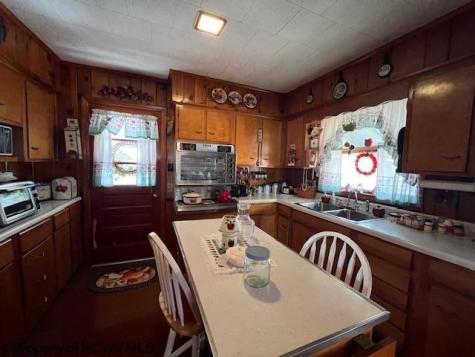 104 Short Street Elkins WV 26241-9999