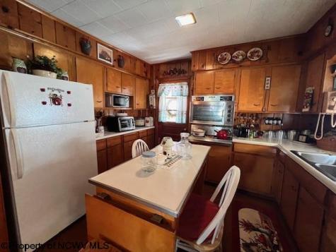 104 Short Street Elkins WV 26241-9999