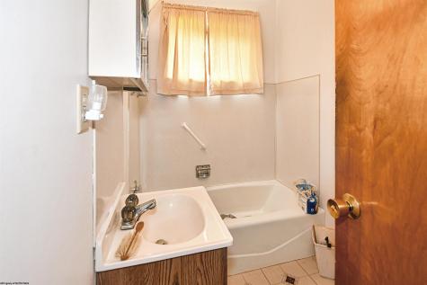 1005 Saxman Street Barrackville WV 26559