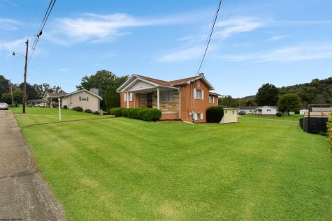1005 Saxman Street Barrackville WV 26559