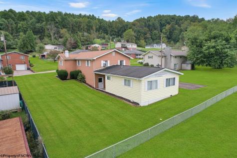 1005 Saxman Street Barrackville WV 26559