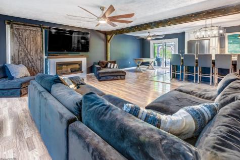 5 Cedarwood Drive Morgantown WV 26505