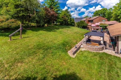 5 Cedarwood Drive Morgantown WV 26505
