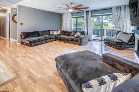 5 Cedarwood Drive Morgantown WV 26505