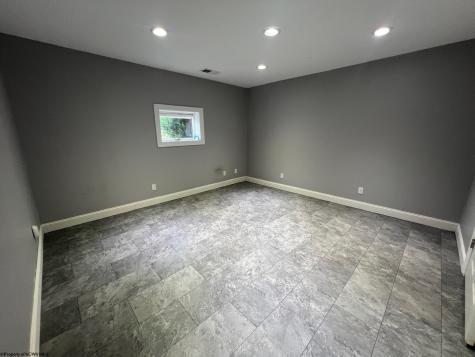2061 Pinecrest Drive Morgantown WV 26505