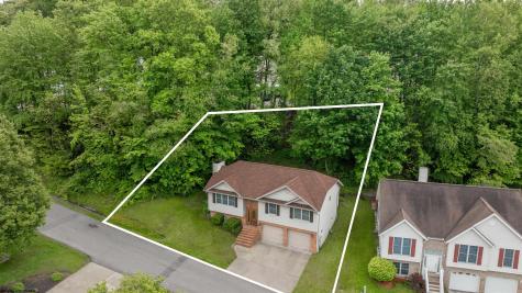2061 Pinecrest Drive Morgantown WV 26505