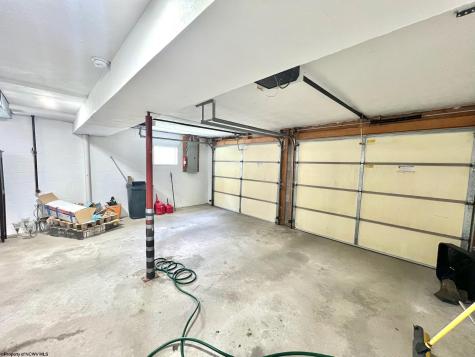 2061 Pinecrest Drive Morgantown WV 26505