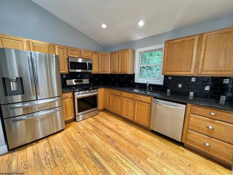 2061 Pinecrest Drive Morgantown WV 26505
