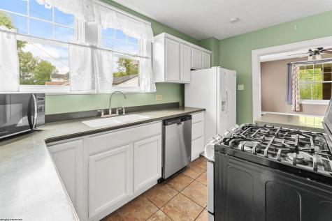 846 Maple Avenue Grafton WV 26354