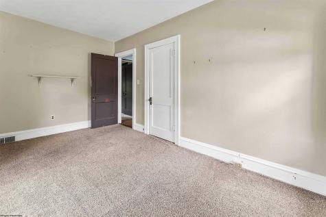 846 Maple Avenue Grafton WV 26354