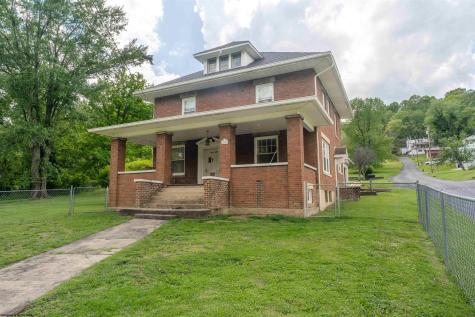 846 Maple Avenue Grafton WV 26354