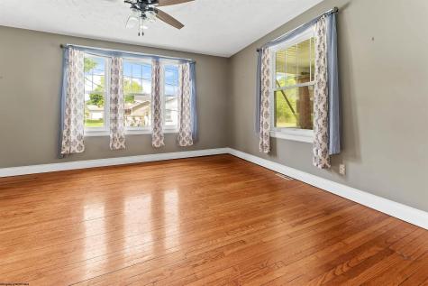 846 Maple Avenue Grafton WV 26354