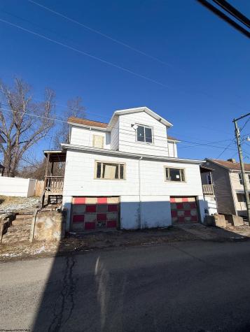 22 Freeland Street Fairmont WV 26554