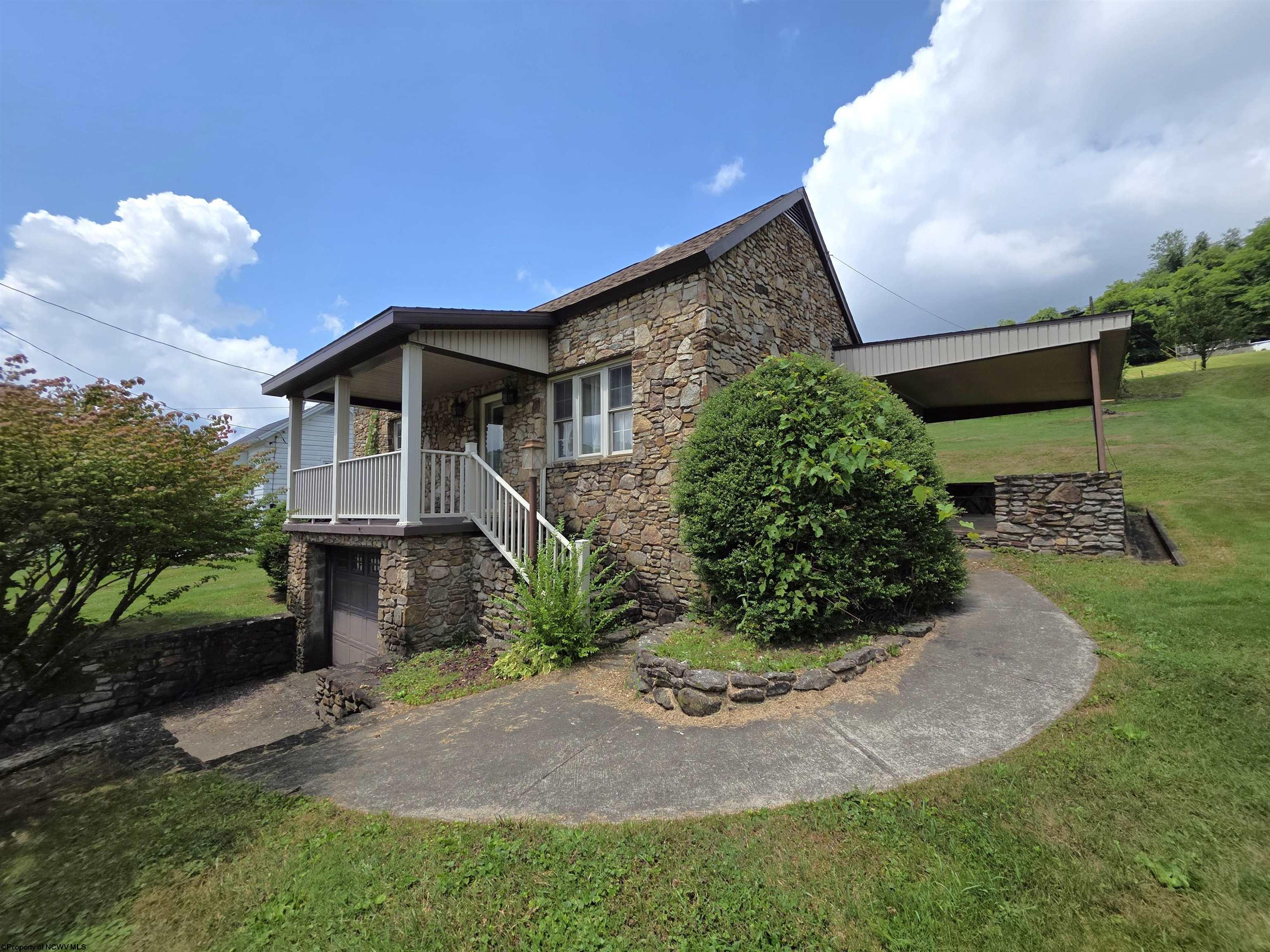 202 Main Street Idamay WV 26576
