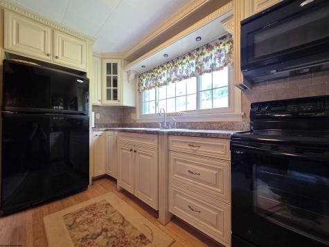 202 Main Street Idamay WV 26576