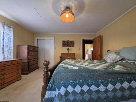 202 Main Street Idamay WV 26576