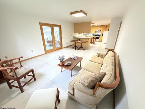 822 Kingwood Pike Morgantown WV 26508