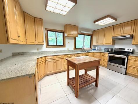 822 Kingwood Pike Morgantown WV 26508