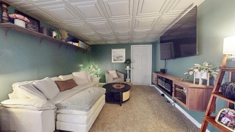 81 White Pine Drive Fairmont WV 26554