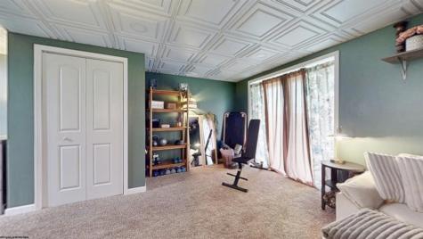 81 White Pine Drive Fairmont WV 26554