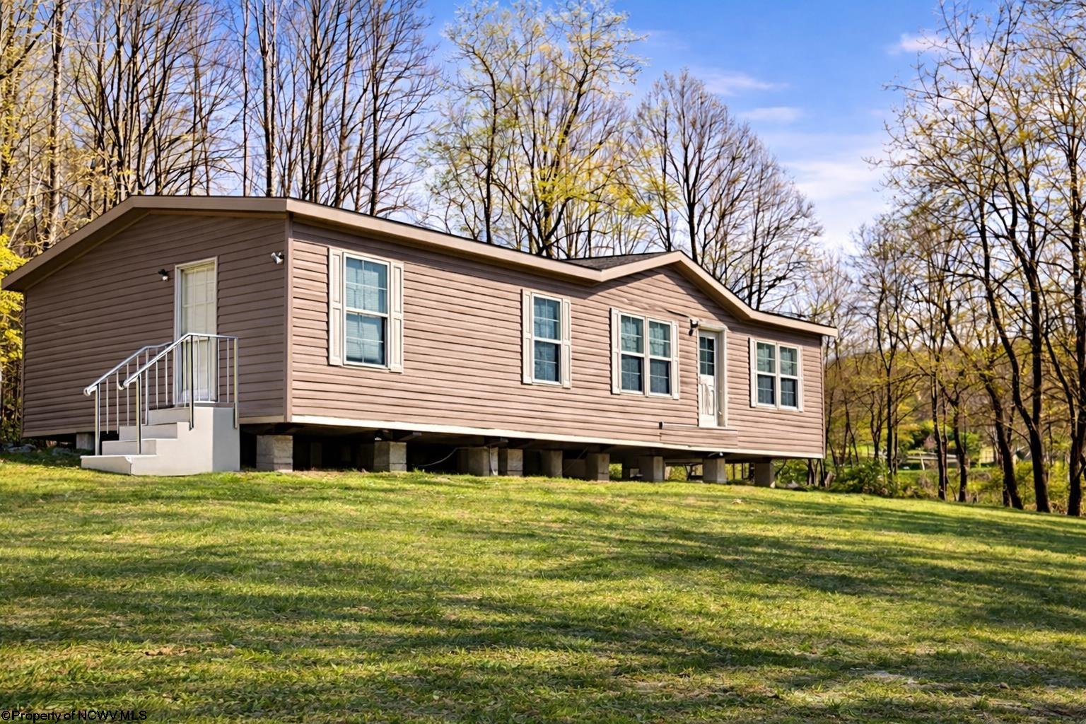 84 Thorne Drive Rivesville WV 26588