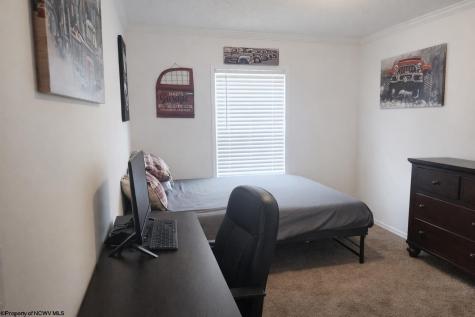 84 Thorne Drive Rivesville WV 26588
