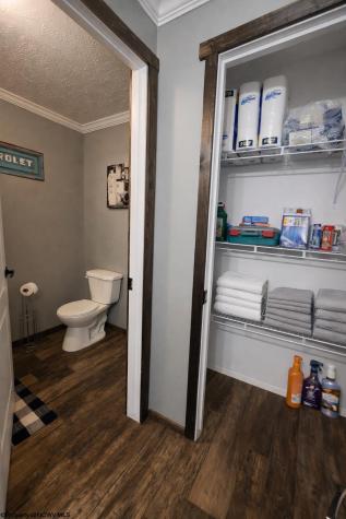 84 Thorne Drive Rivesville WV 26588