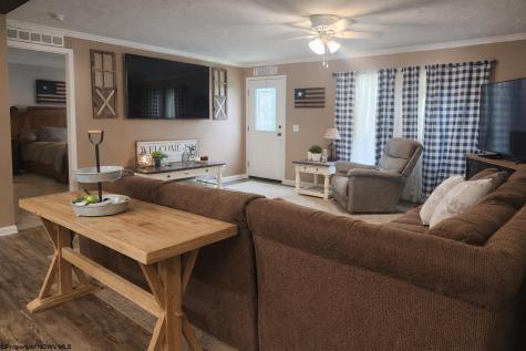 84 Thorne Drive Rivesville WV 26588
