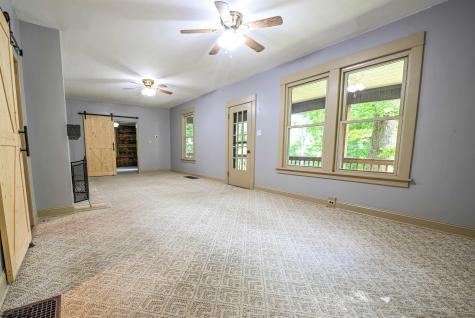135 Camden Road Fairmont WV 26554-2433