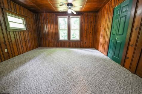 135 Camden Road Fairmont WV 26554-2433
