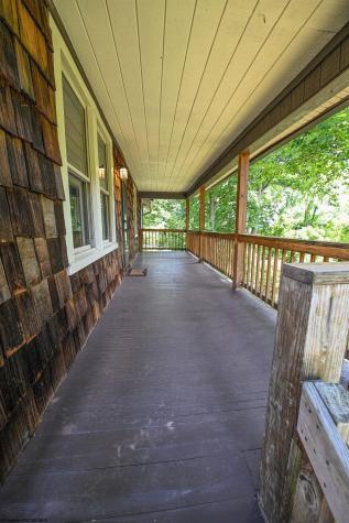 135 Camden Road Fairmont WV 26554-2433