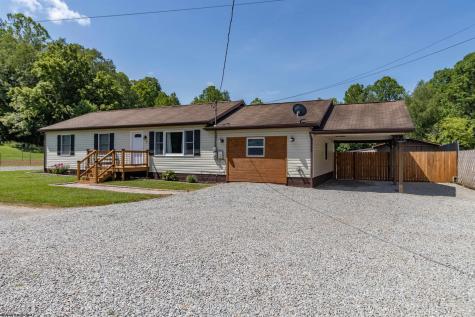 8 Fowler Road Jane Lew WV 26378