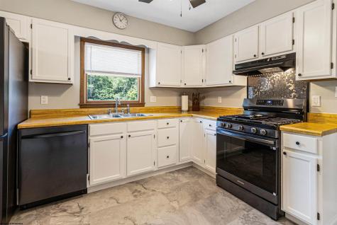 8 Fowler Road Jane Lew WV 26378