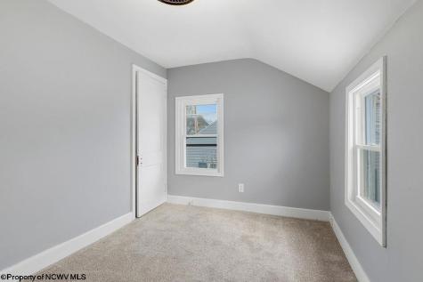 408 Maryland Avenue Nutter Fort WV 26301