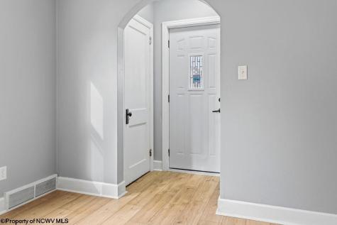 408 Maryland Avenue Nutter Fort WV 26301