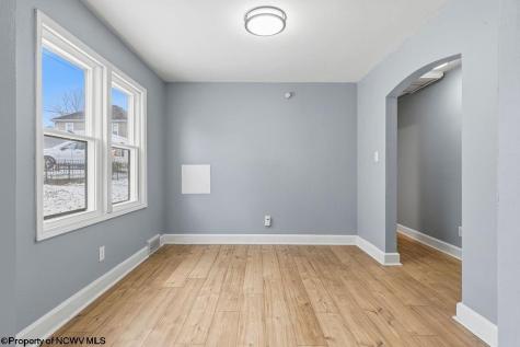 408 Maryland Avenue Nutter Fort WV 26301