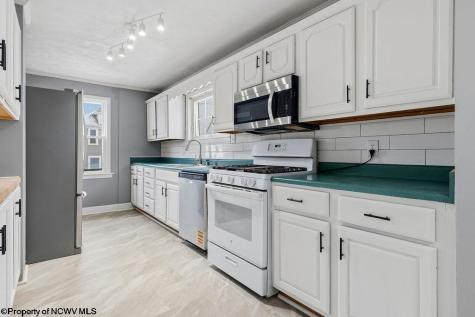 408 Maryland Avenue Nutter Fort WV 26301