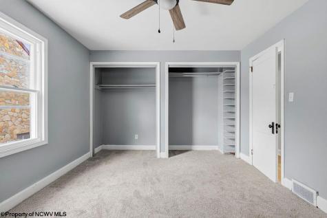 408 Maryland Avenue Nutter Fort WV 26301