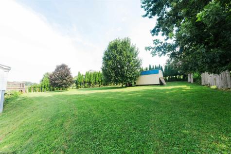 101 Tony Rundle Road Grafton WV 26354
