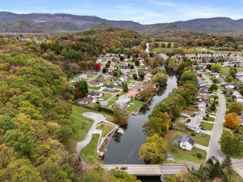 116 Valley Court Elkins WV 26241