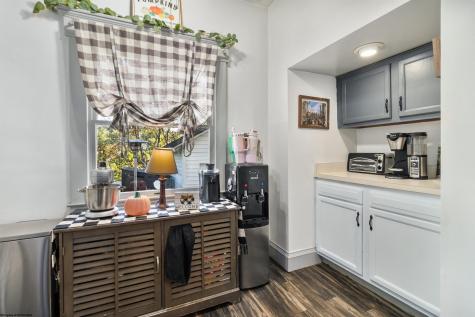 512 Stanley Avenue Clarksburg WV 26301