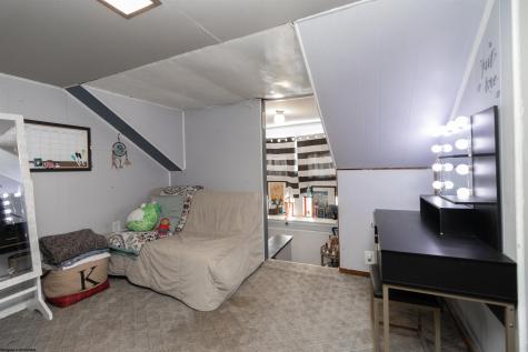 512 Stanley Avenue Clarksburg WV 26301