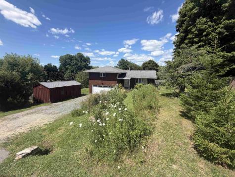 11 Plantation Drive Morgantown WV 26508
